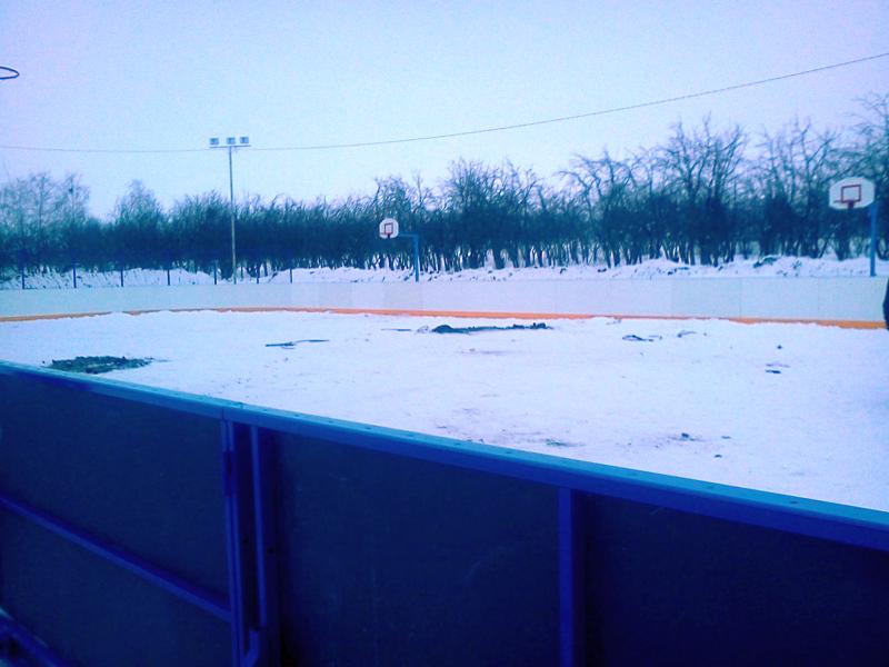 Хоккейный корт зимой